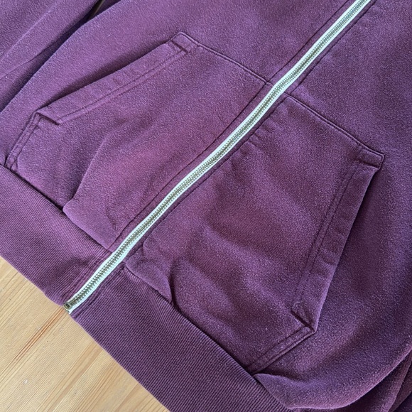 DIVIDED Maroon Red Zip Up Hoodie - Picture 4 of 5